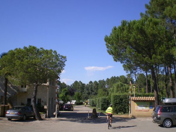 entree-camping-rouviere-les-pins-ardeche